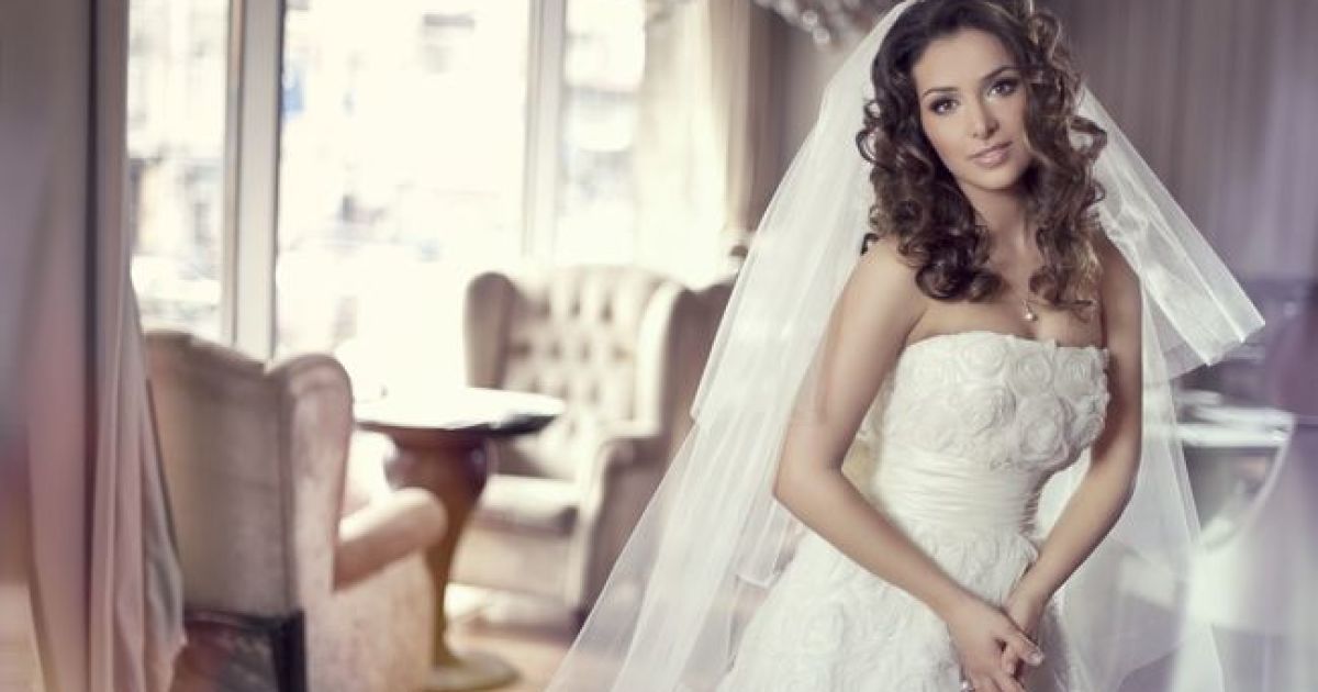 Злата Огневич приміряла весільну сукню