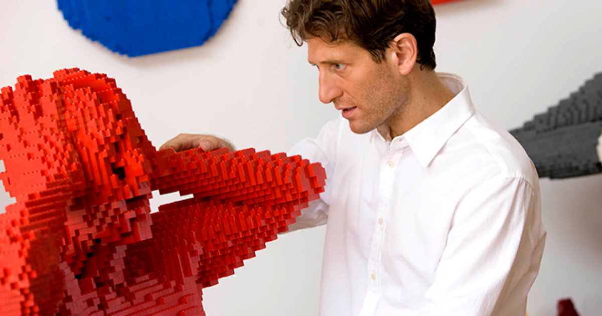 Американець створив скульптури з Lego. / © brickartist.com