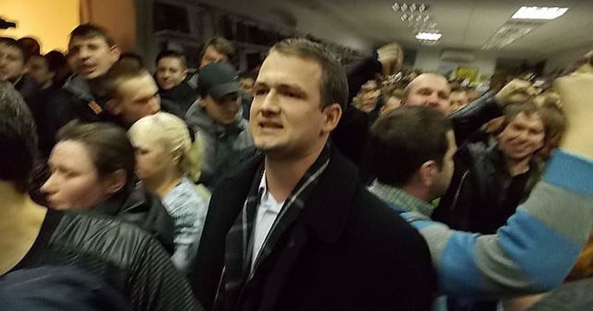 Свободівці не дали провести презентацію книги "Сталін. Згадуємо разом"