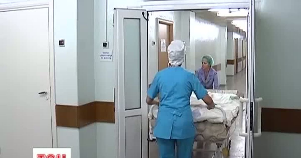 Один із захисників дитини перебуває у реанімації у глибокій комі