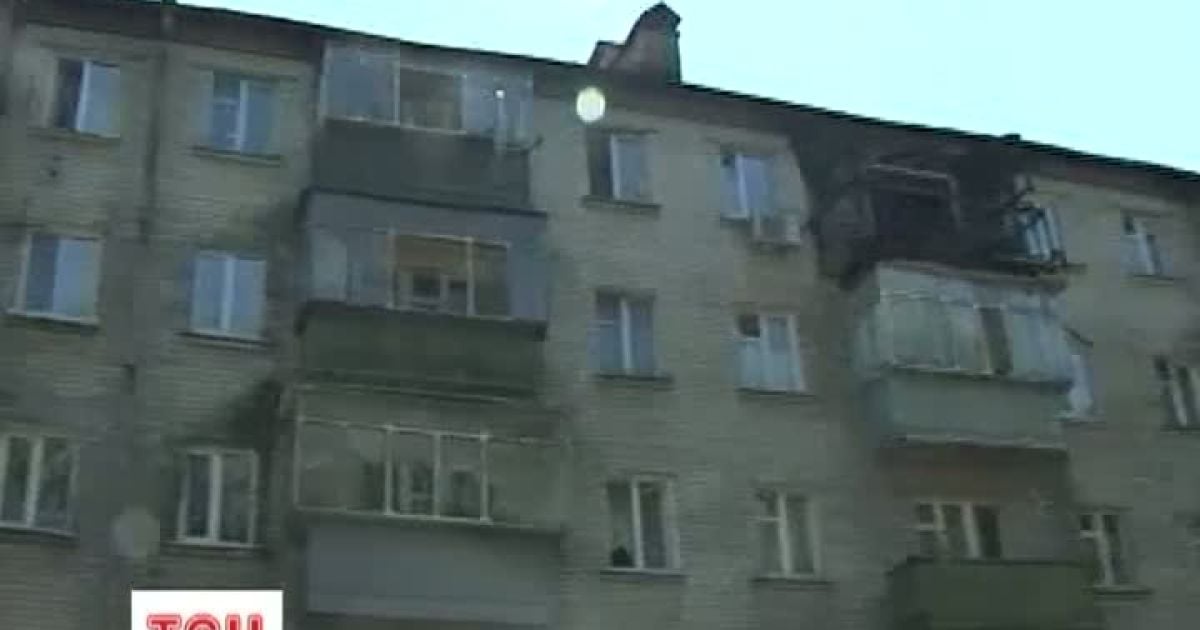 Будинок залишився без даху