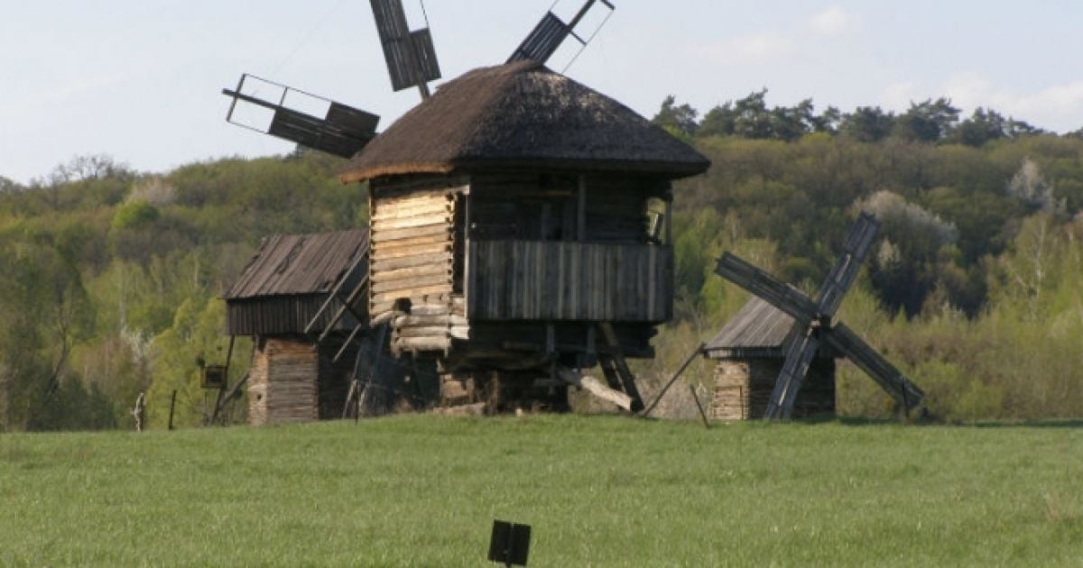 Музей в Пирогові - найбільше етнографічне зібрання України