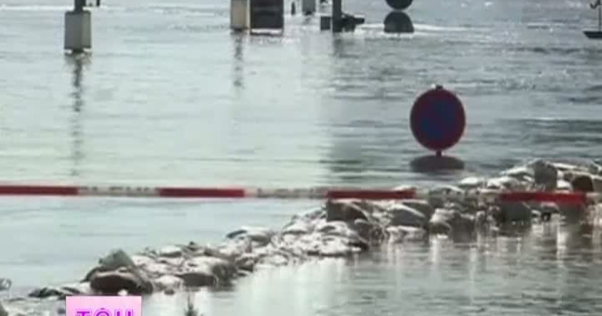 Велика вода у Німеччині підбирається до "Сікстинської Мадонни"