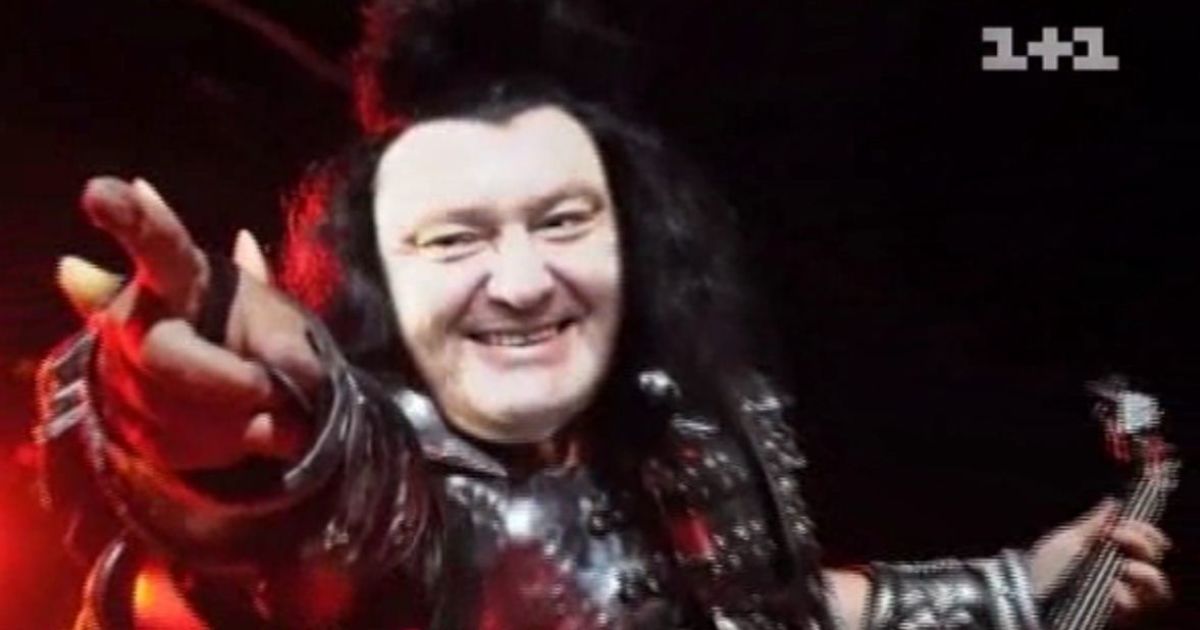 Порошенко на випускний одягся, як музикант Kiss.