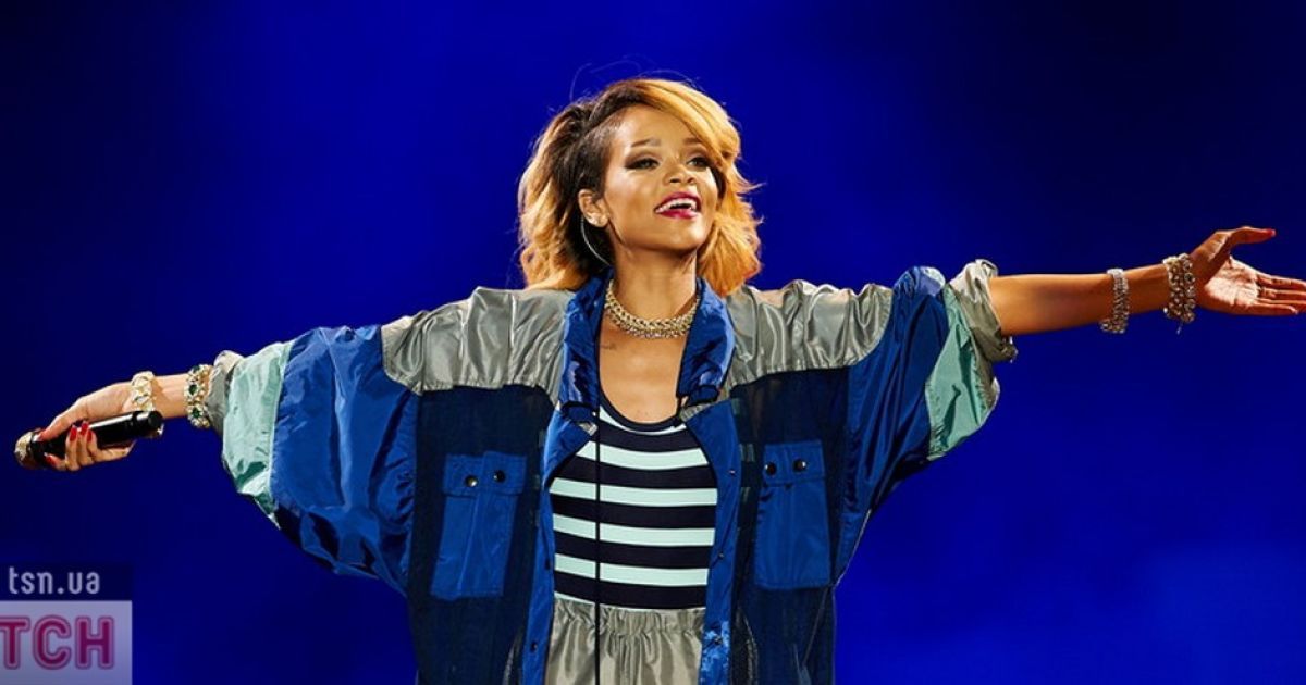 Ріанна заспівала в Польщі / © Фото EPA/UPG