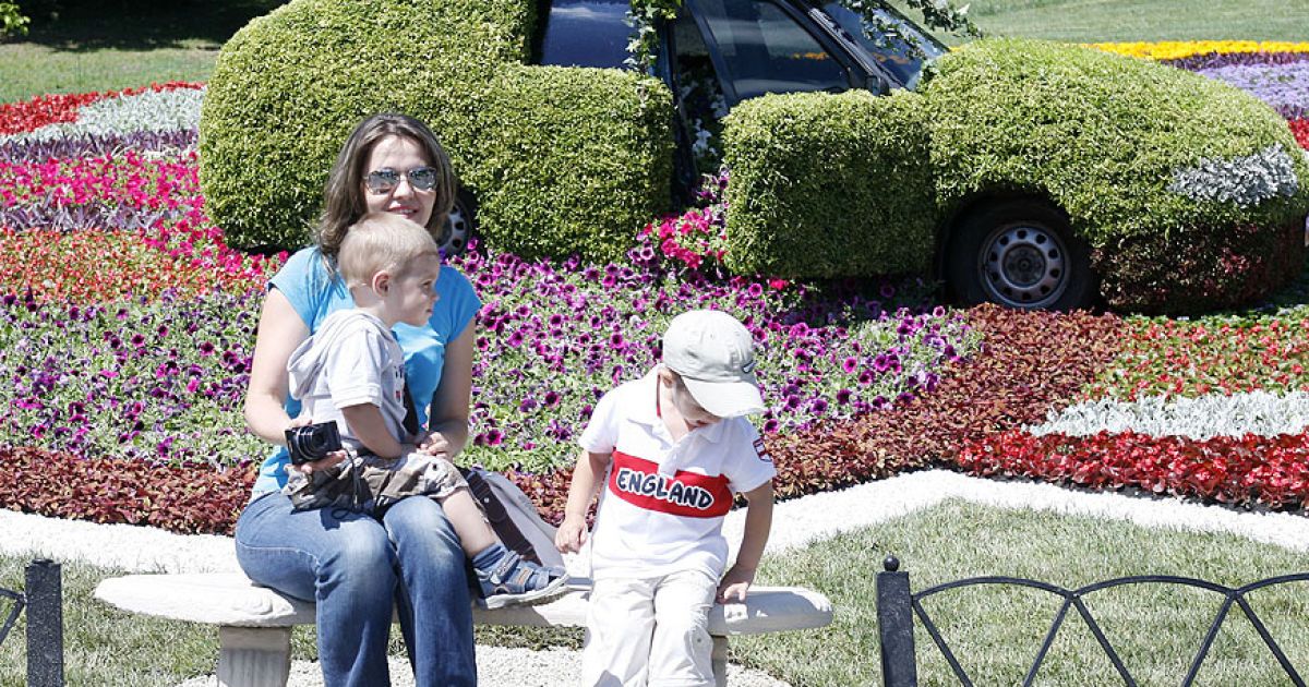 У столиці відкрили виставку "зелених" машин / © kievcity.gov.ua