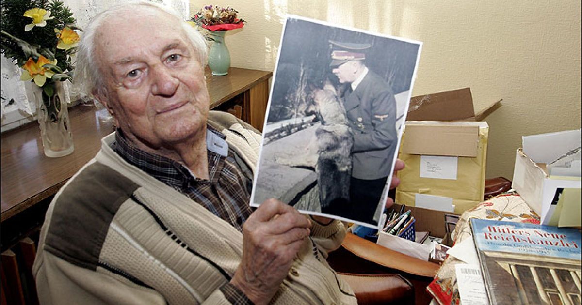 Рохус Міш був свідком смерті Адольфа Гітлера.