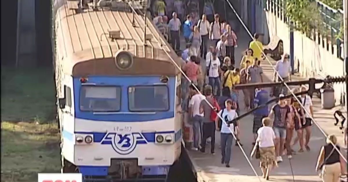 Міські електрички подорожчають до 3 грн