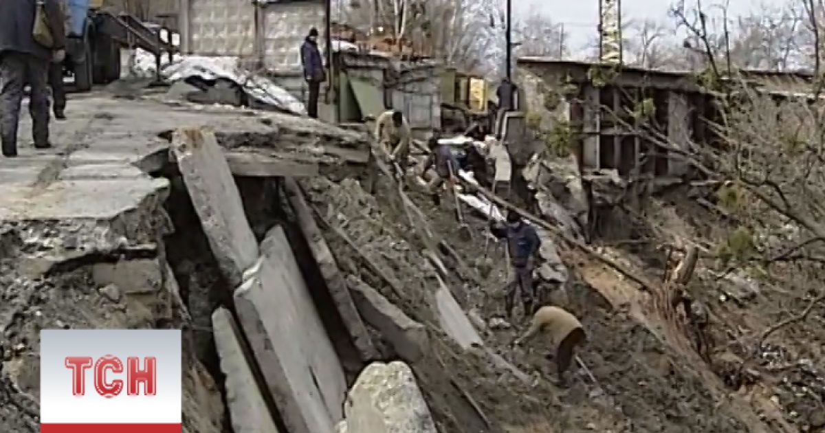 У самому центрі Києва сповзло більше 600 кубічних метрів ґрунту