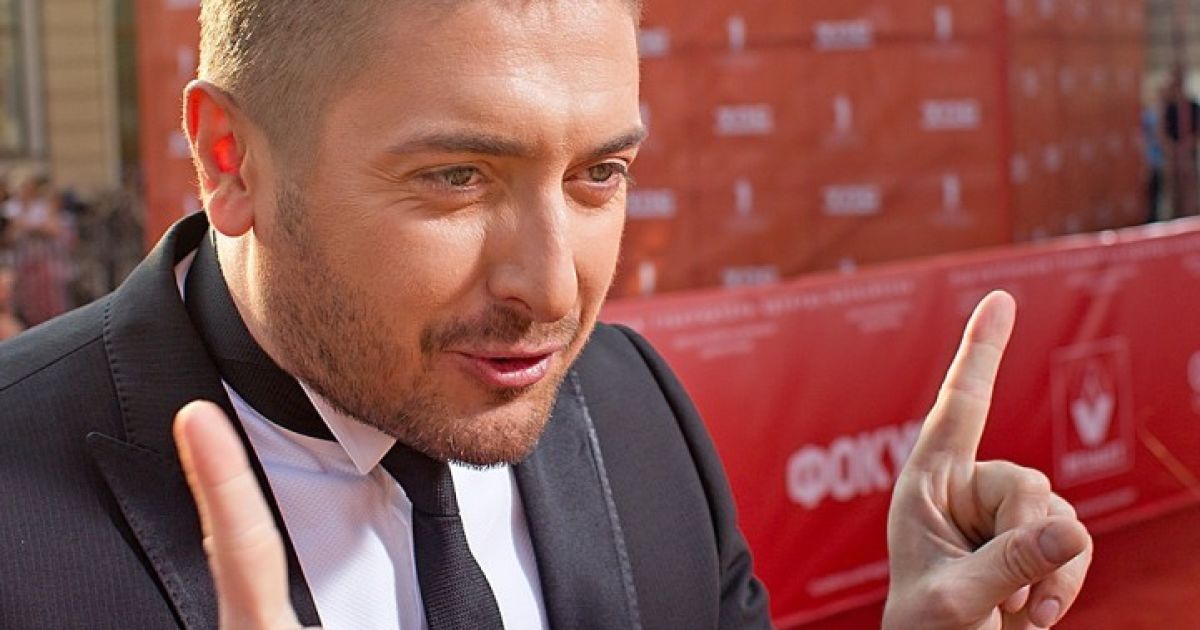 Зірки пройшлися червоною доріжкою на закритті фестивалю / © dumskaya.net