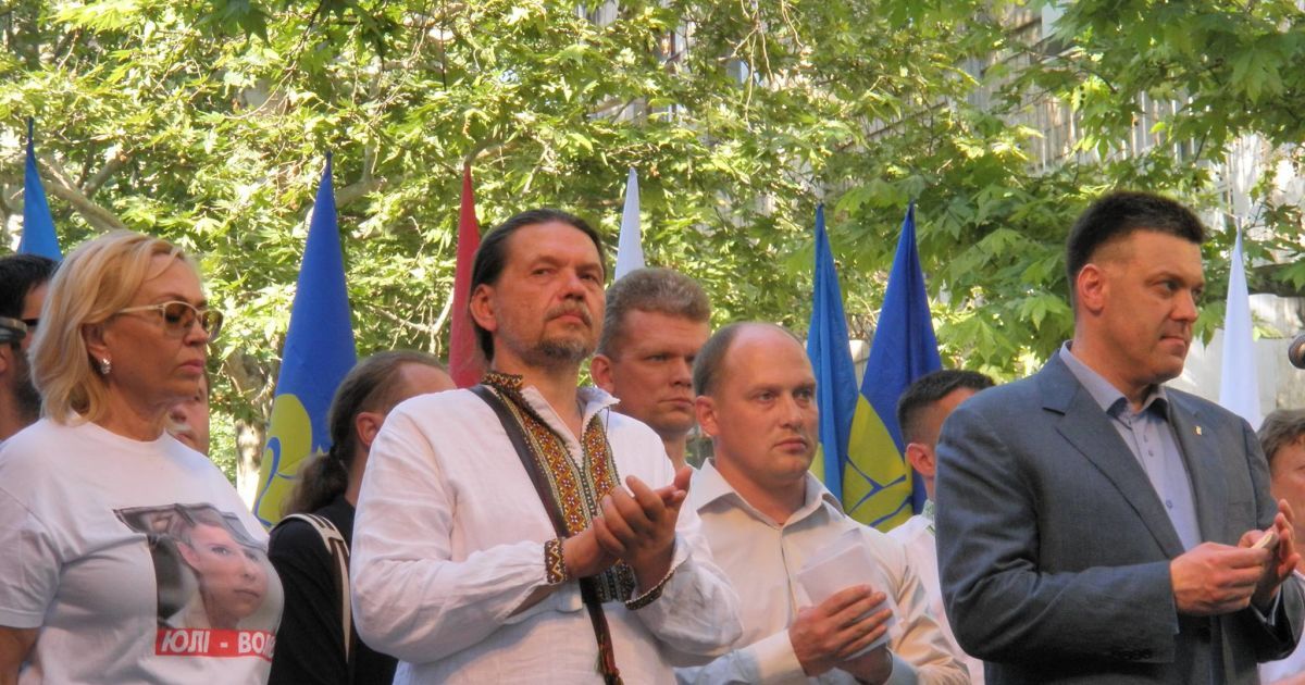 У Миколаєві завершилося опозиційне "повстання"