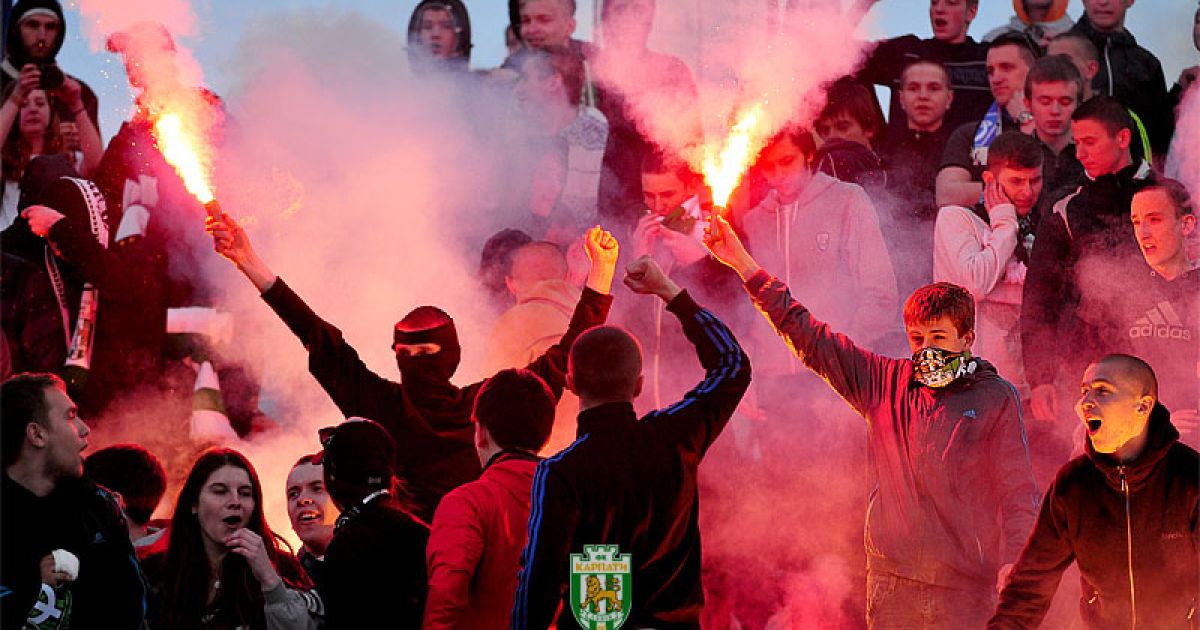 Як завжди найбільші штрафи - через витівки фанатів