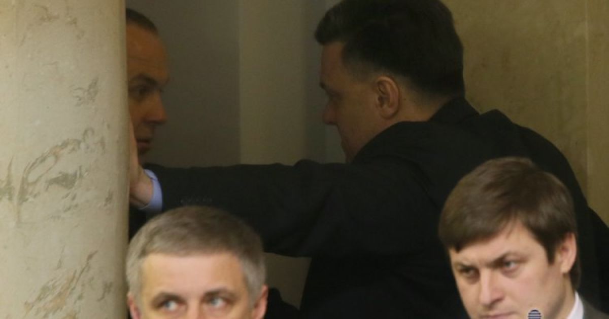 "Година питань до уряду" у Раді закінчилася скандалом / © УНІАН