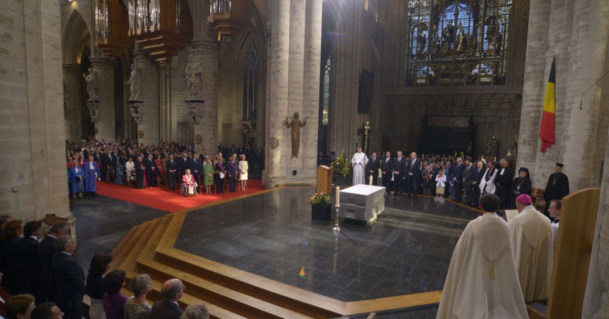 Король Бельгії передав престол / © Фото EPA/UPG