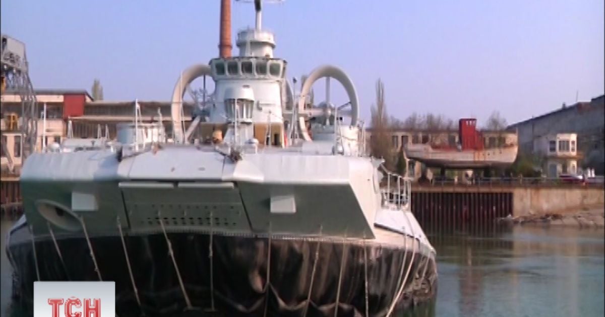 Усього китайці замовили 4 кораблі-амфібії