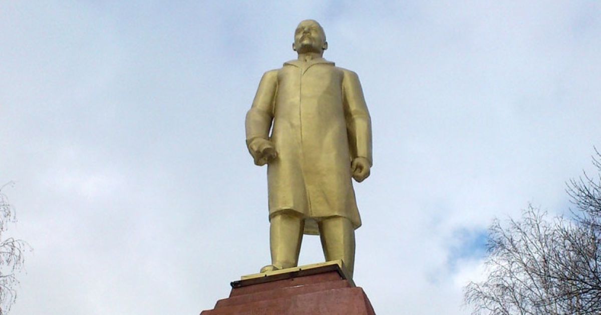 В Охтирці чекають нових бійок навколо пам'ятника Леніну