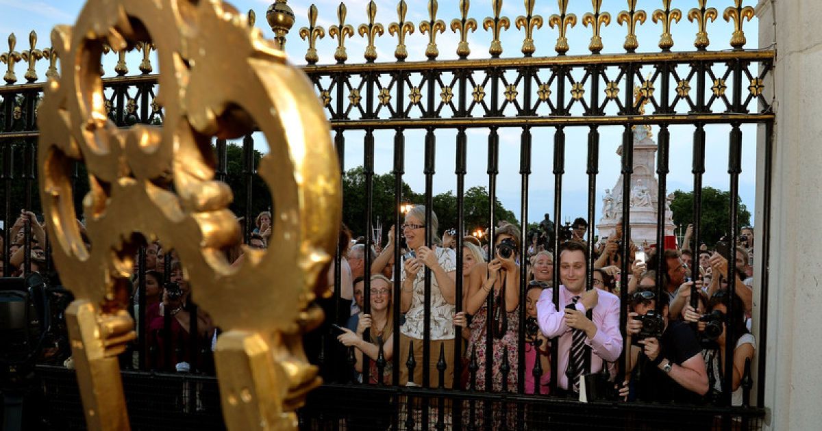 Британія святкує народження спадкоємця / © Фото EPA/UPG