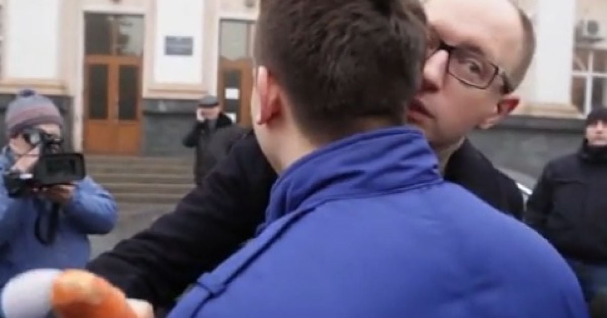Арсеній Яценюк не схотів вибачатися перед Дурнєвим
