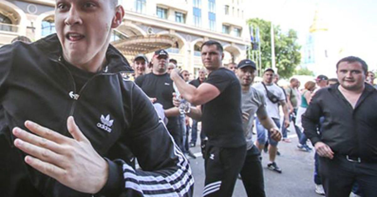 Титушка підозрюють у нападі на журналістку