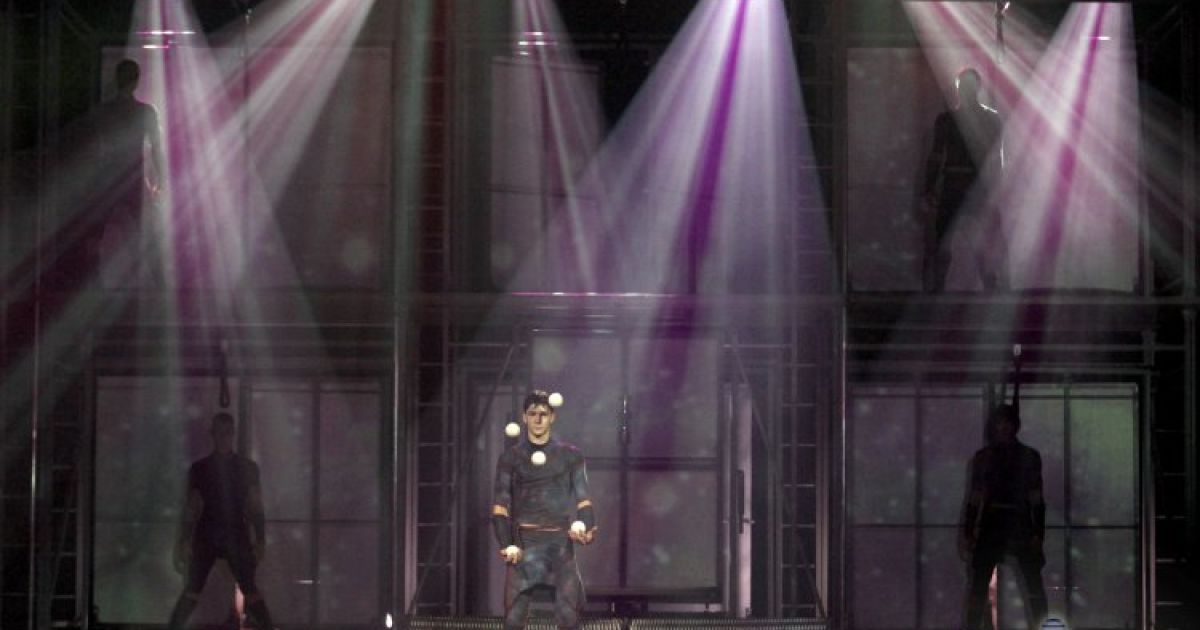 Шоу Rizoma "Time" в Києві. / © УНІАН