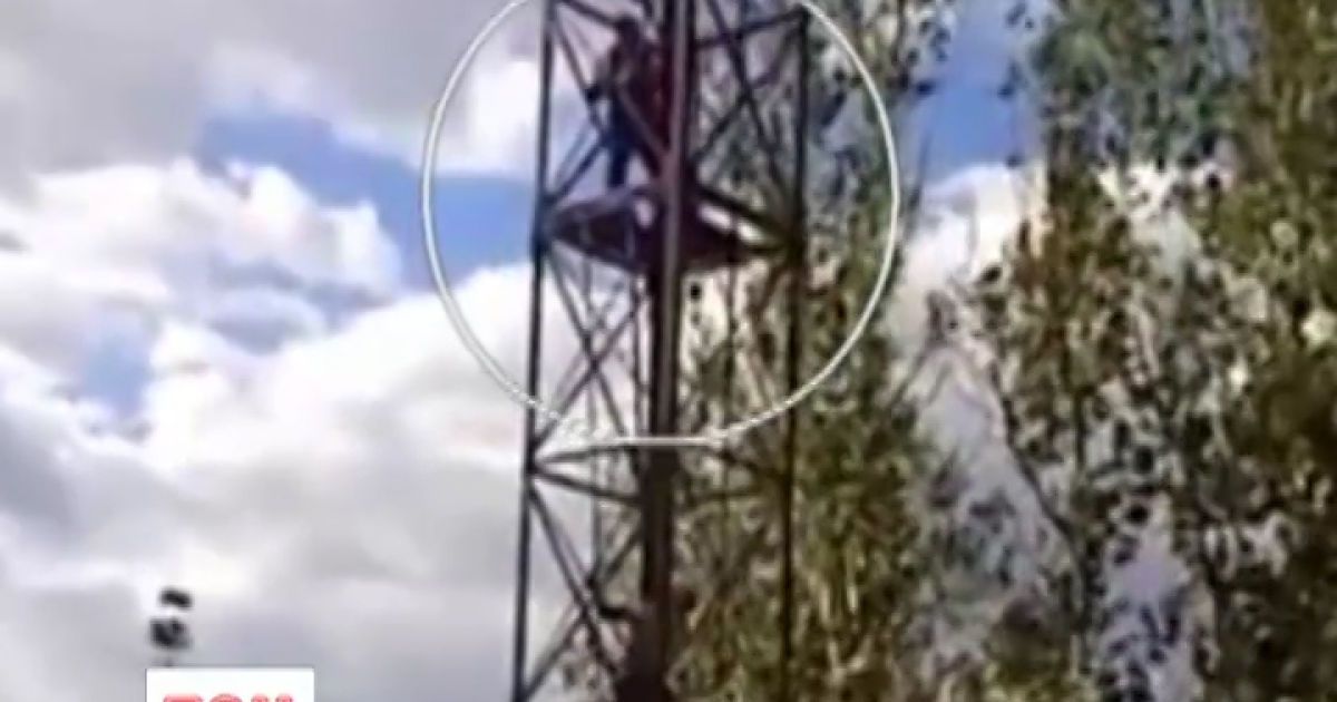 Дівчину врятувала пагубна звичка - паління