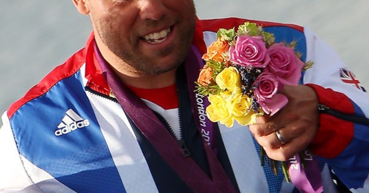 Олімпійський чемпіон з вітрильного спорту Ендрю Сімпсон потонув під власним катамараном / © Фото EPA/UPG