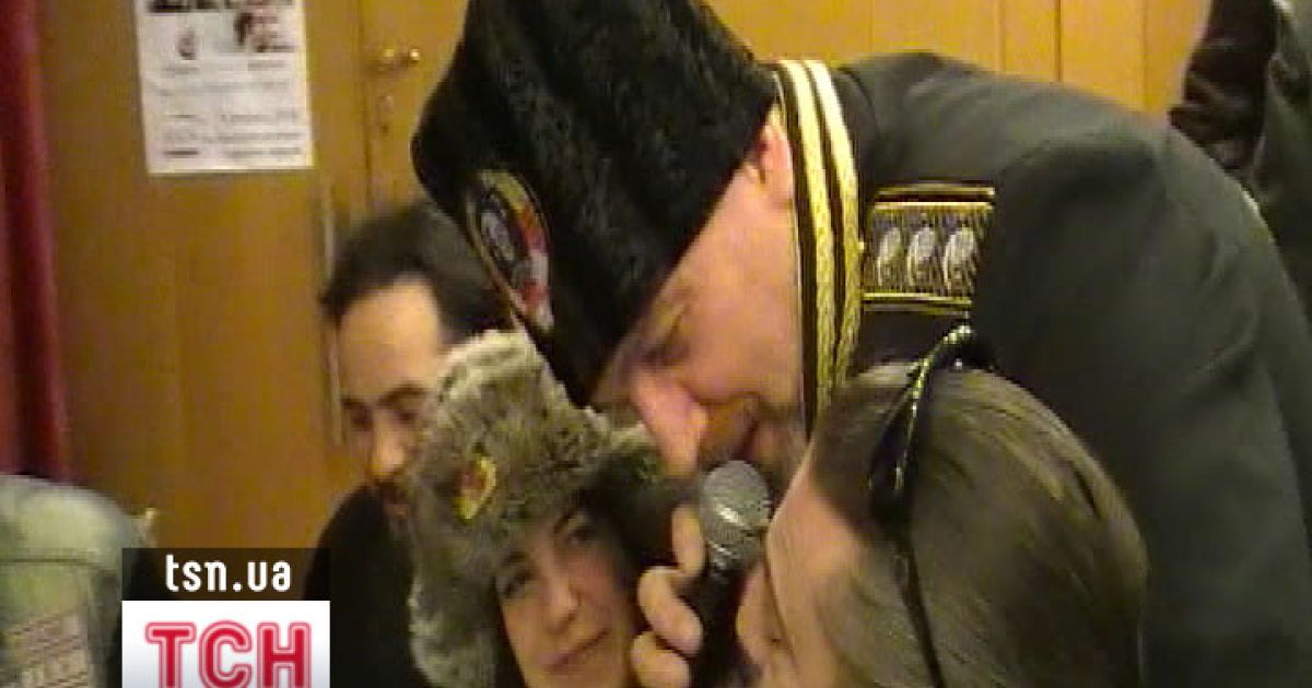 Шона супроводжувала нова подружка