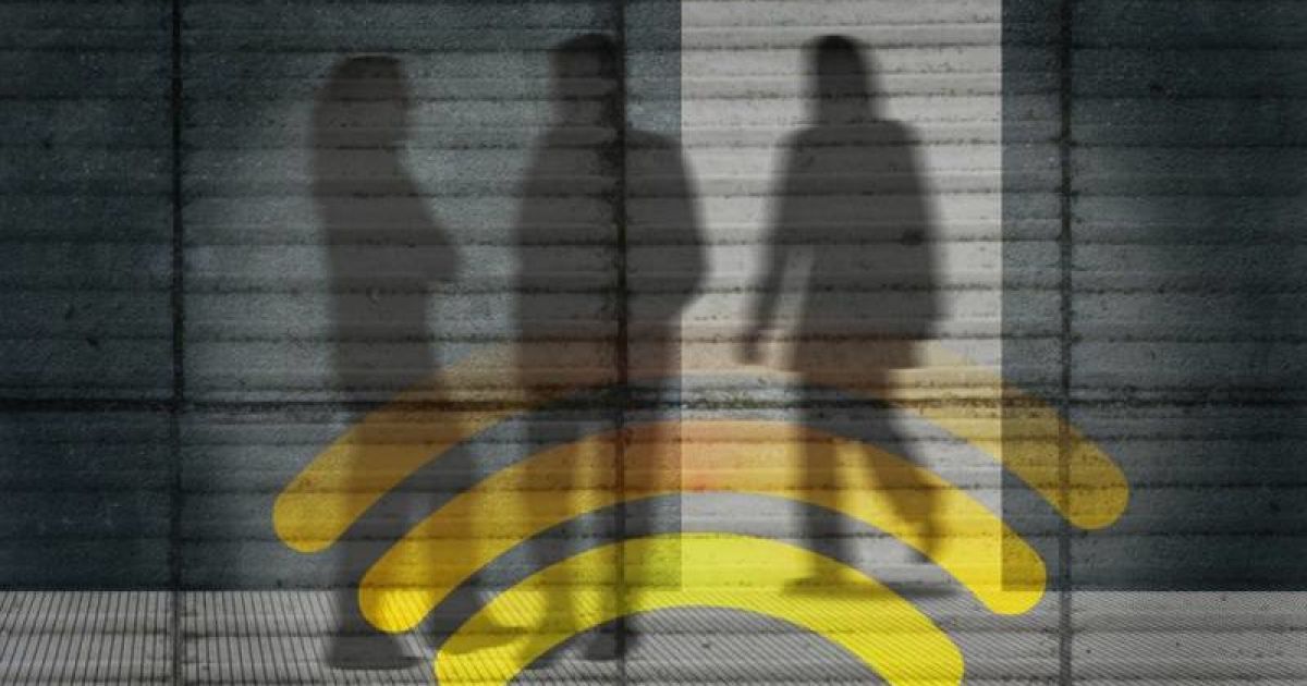 Система здатна одночасно відстежувати переміщення трьох осіб.