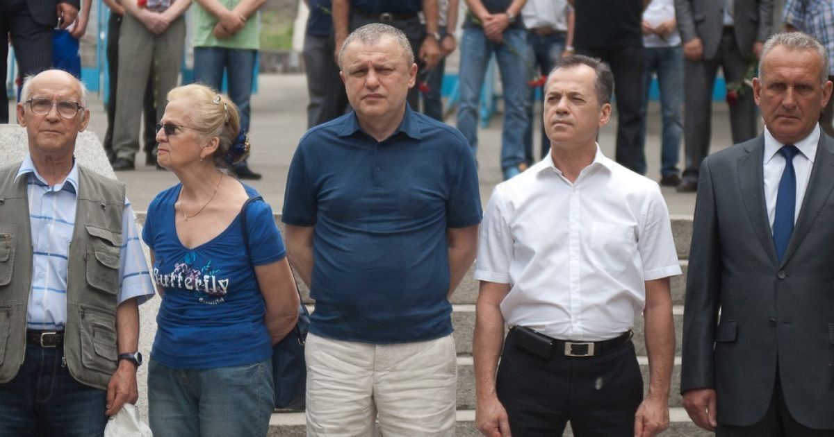 Динамівці поклали квіти до пам'ятника Лобановського / © fcdynamo.kiev.ua