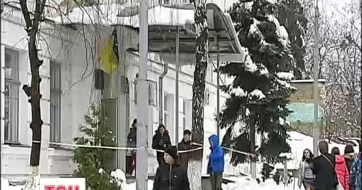 Батьки та їхні діти від викладачів особливої категорії не застраховані