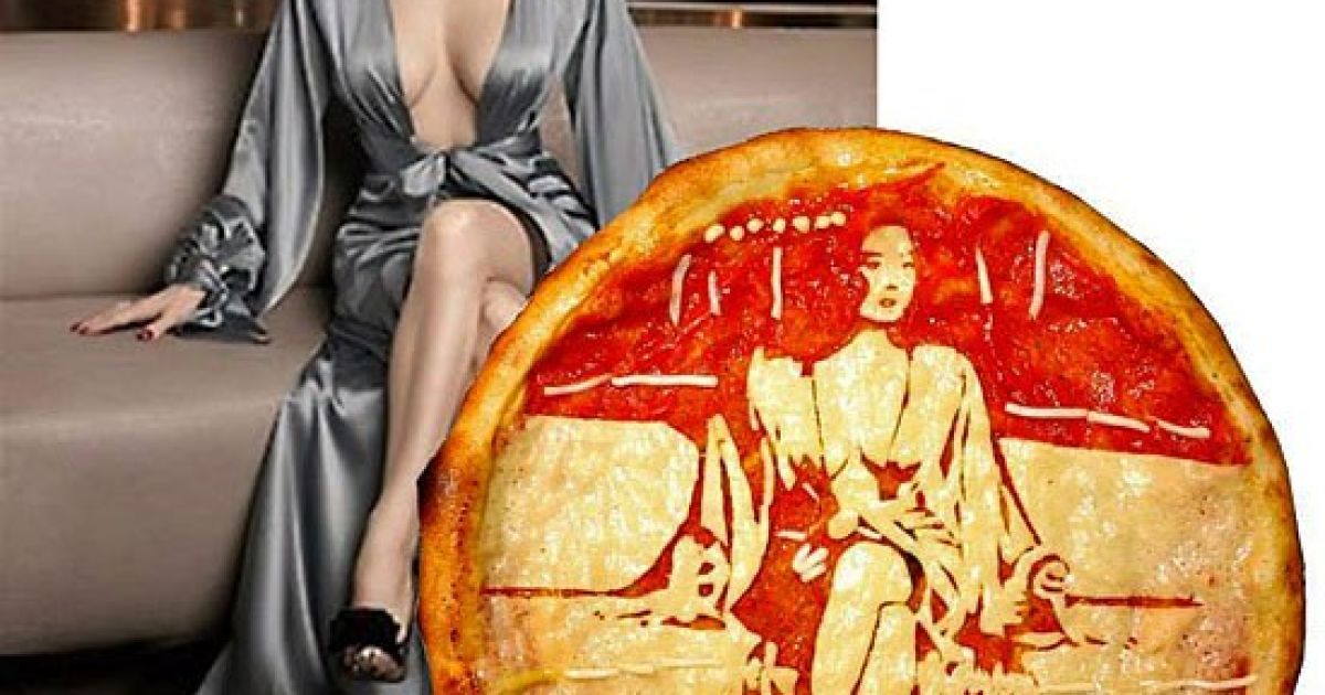 Доменіко Кролла робить портрети на піці / © ВКонтакте