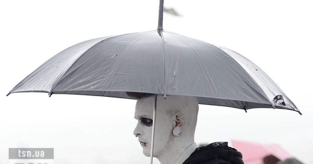 Злива не спинила зомбі-навалу у столиці Чехії / © Фото EPA/UPG