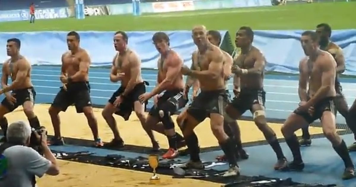 Новозеландці станцювали хаку в Москві