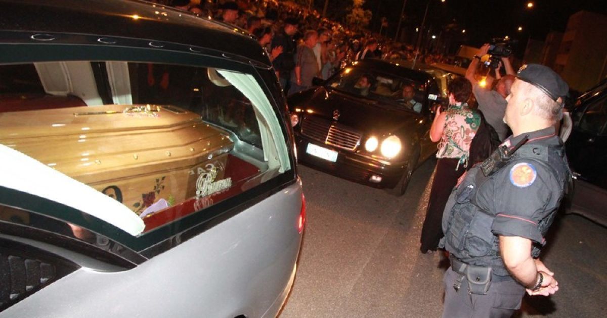 Сьогодні почнуть ховати перших жертв ДТП в Італії / © http://twitter.com/mrskutcher