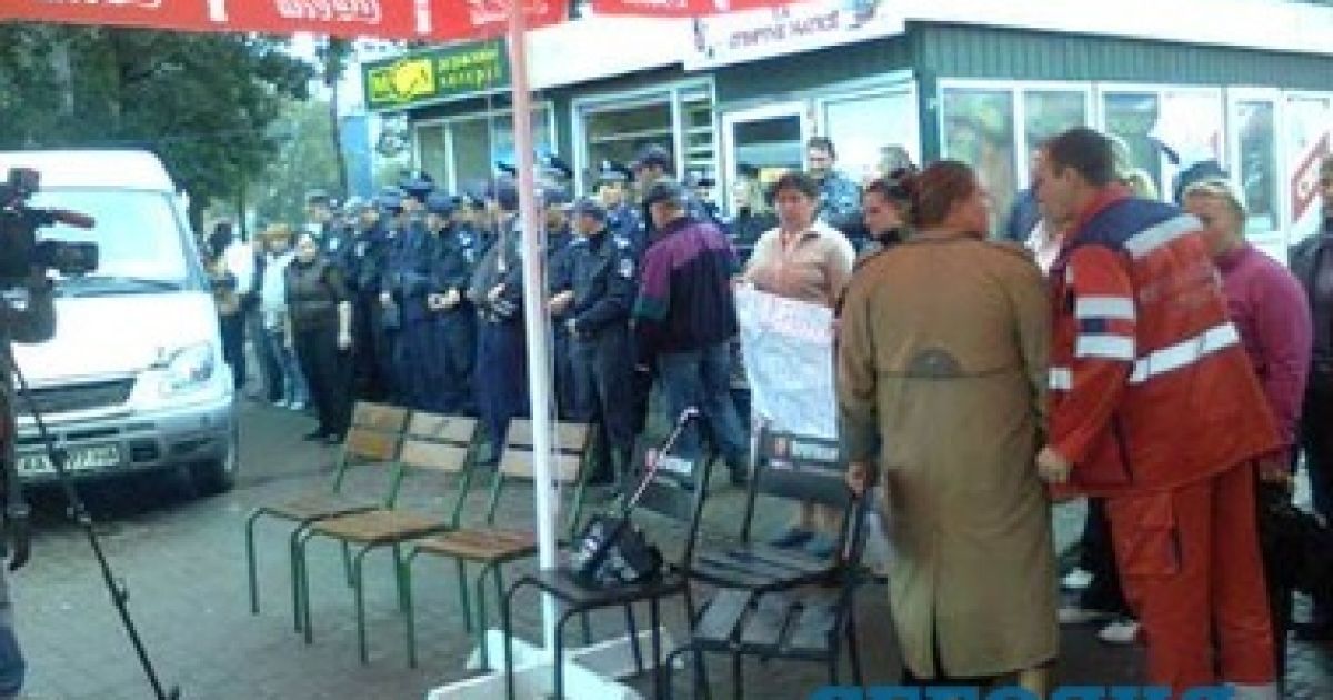 Один з протестувальників постраждав