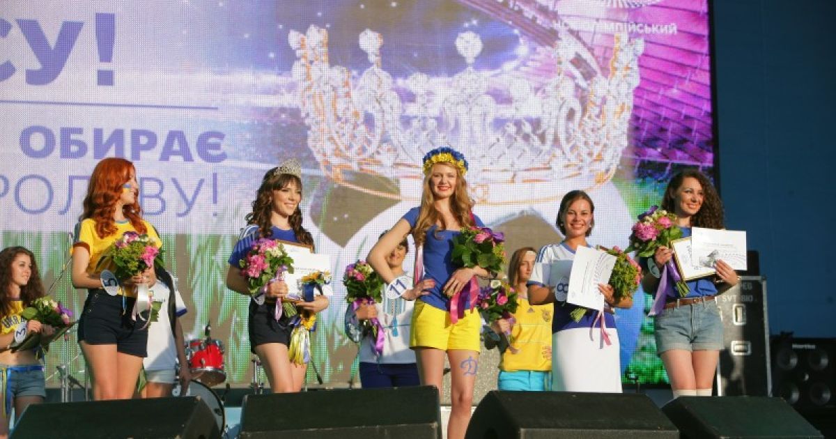 В Києві обрали Футбольну королеву / © nsc-olimpiyskiy.com.ua