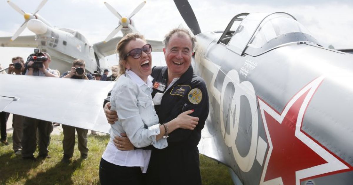 Колекцію британського принца продемонстрували у "Жулянах" / © УНІАН