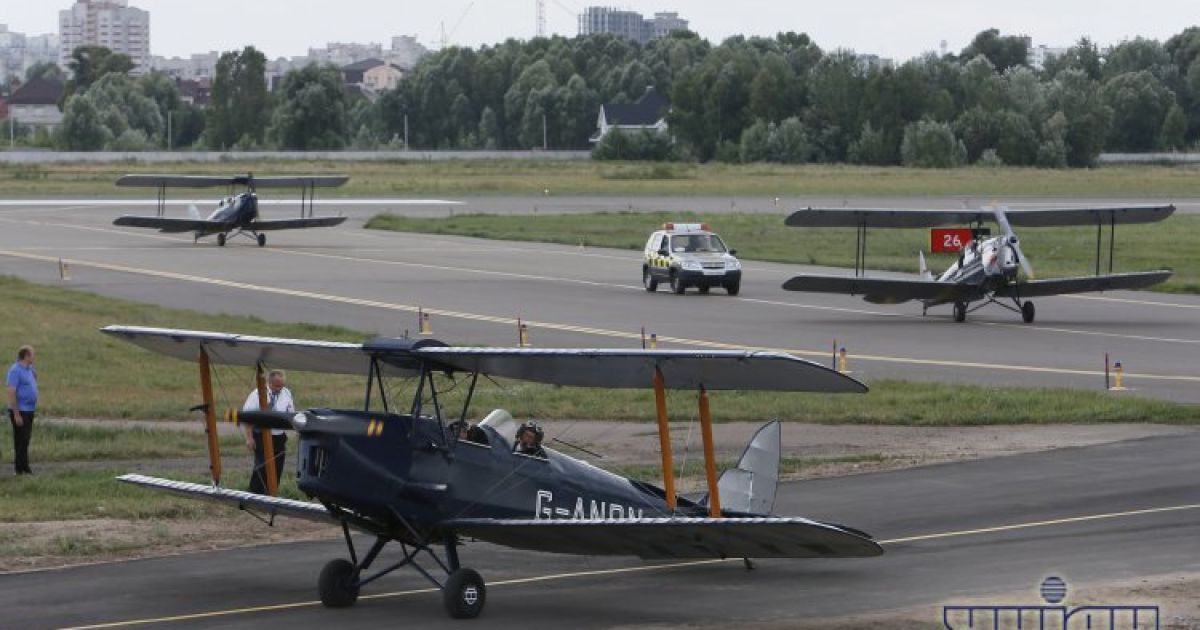 Колекцію британського принца продемонстрували у "Жулянах" / © УНІАН