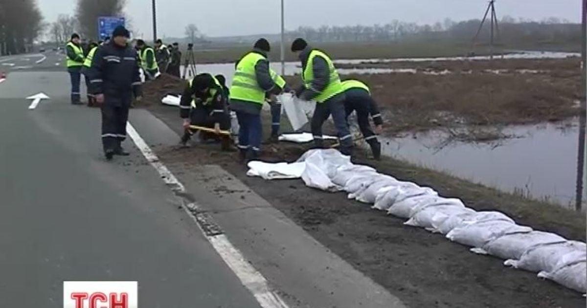 На Закарпатті готуються до підтоплень