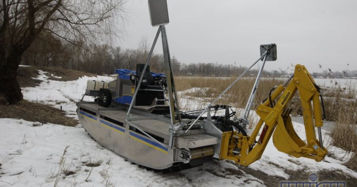 У столиці презентували роботу багатофункціональної амфібії