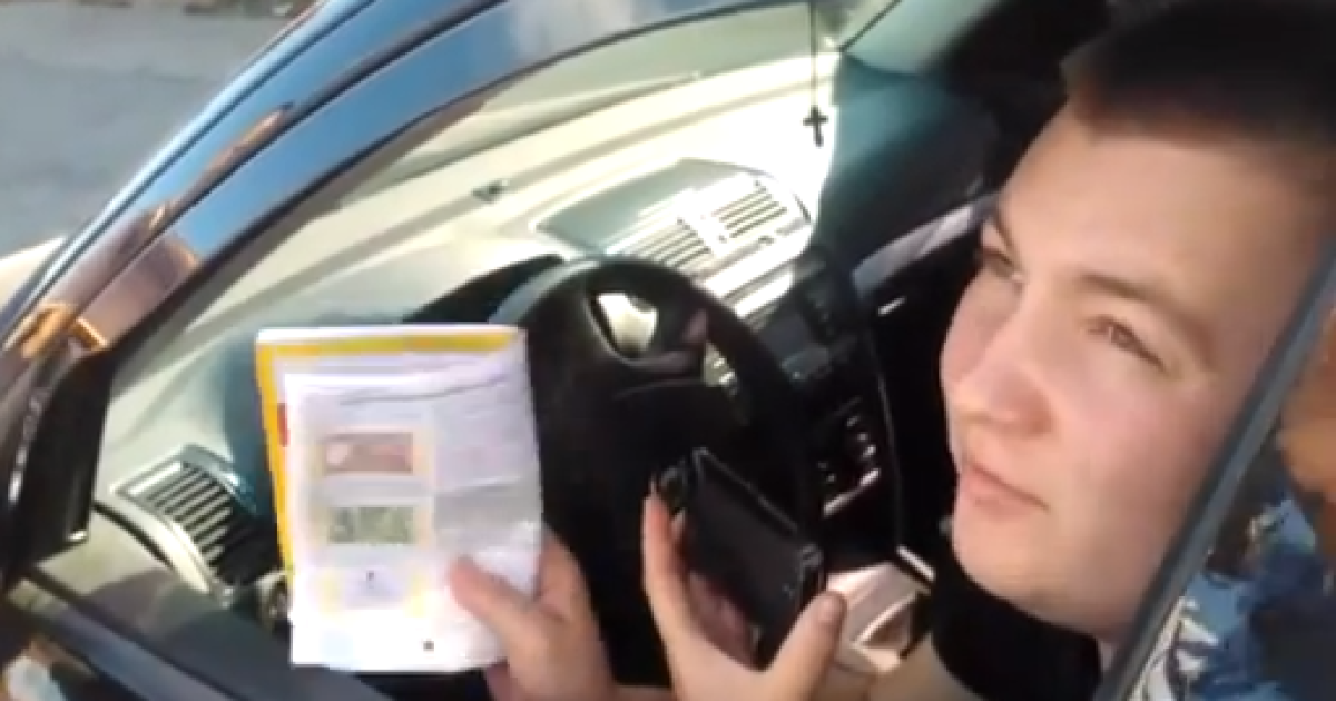 Правоохоронець відмовився надати документи на авто та почав втікати від даішників