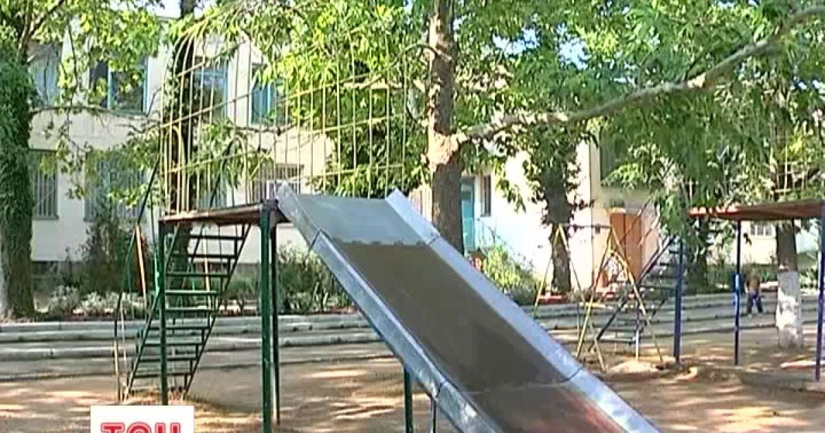 Жінка із туберкульозом доглядала за дітьми