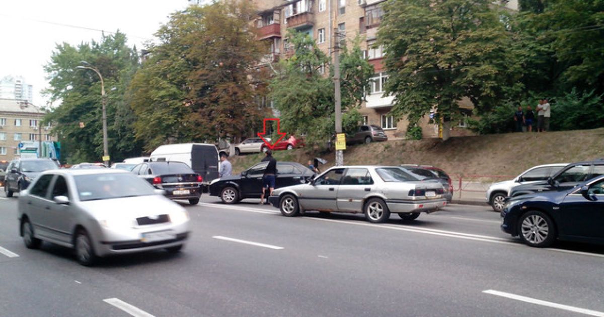 У Києві в районі станції метро "Шулявська" сталася велика аварія / © Сегодня