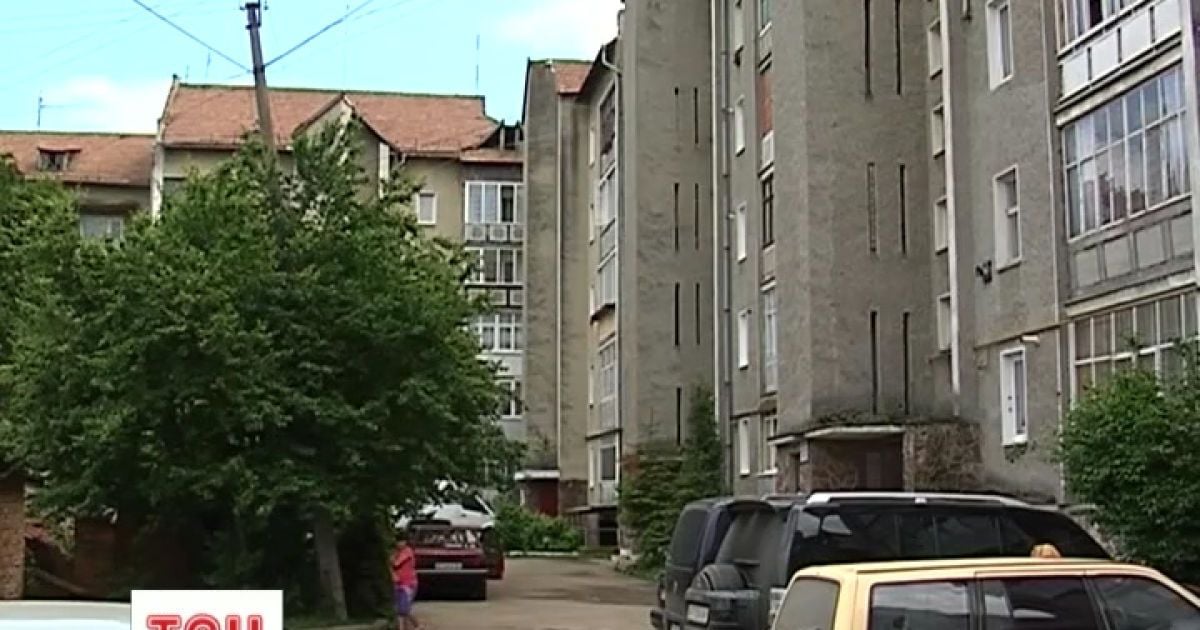 2-річний хлопчик дивом не загинув після падіння з 5-го поверху
