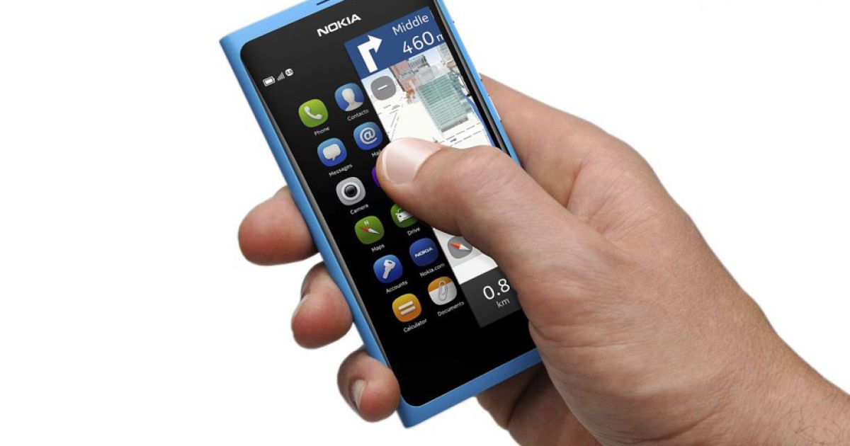 2011 рік. Nokia N9 / © Lenta.ru