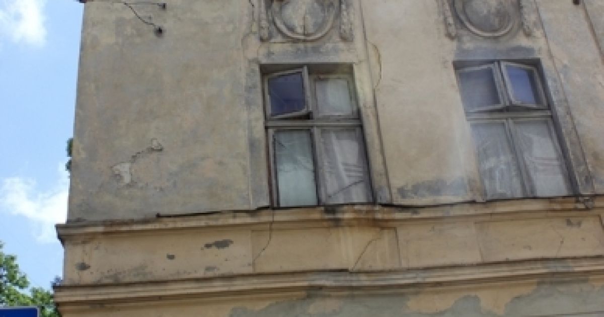 Львів стоїть у руїнах / © ZAXID.NET