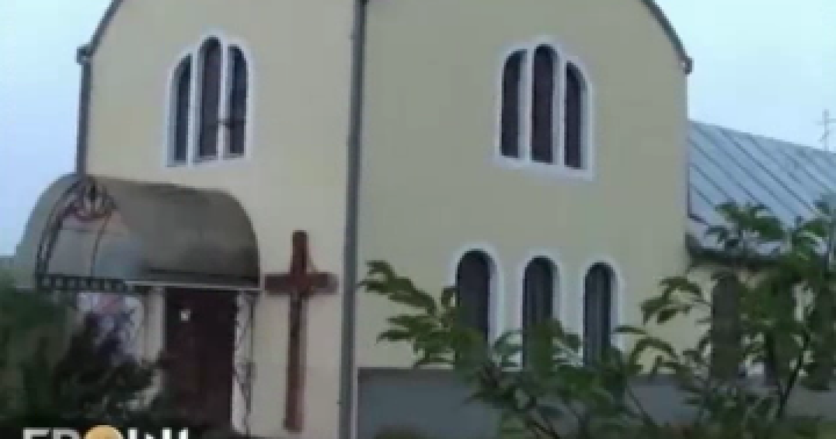 Священик відібрав квартиру у позичальника.