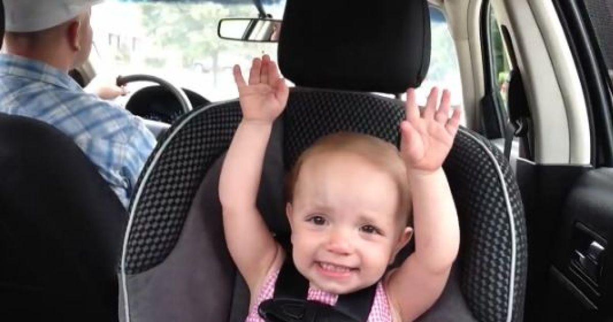 Елла Мей стала зіркою інтернету