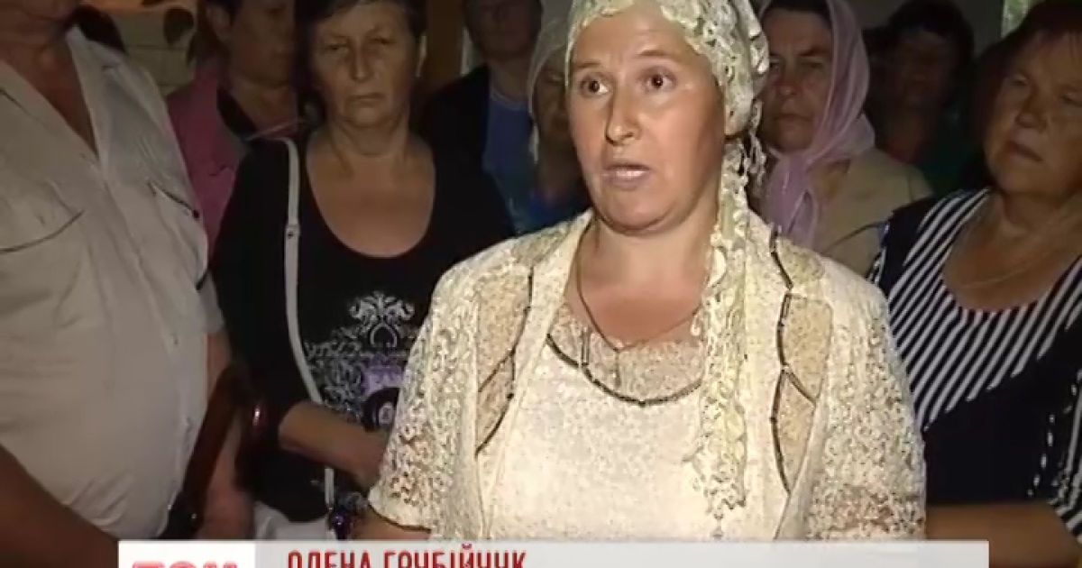 Жінки Першотравеньска вийшли під сільську амбулаторію