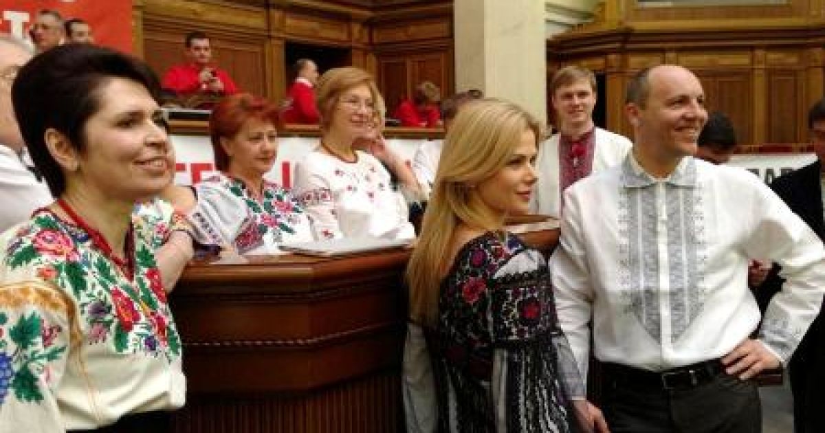 Депутатки прагнуть стати іконами стилю